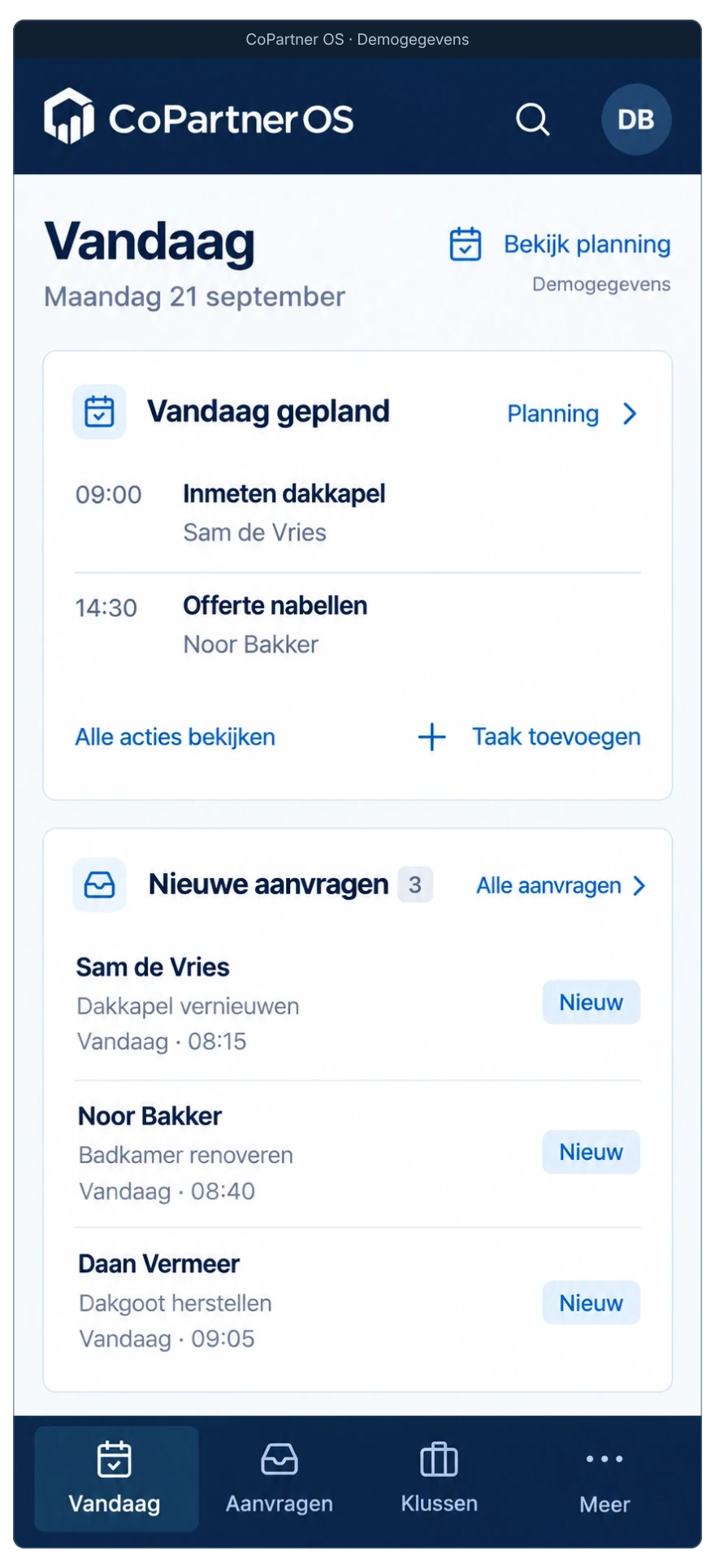 Mobiele illustratie van het CoPartner OS-dagoverzicht met fictieve aanvragen en geplande acties.